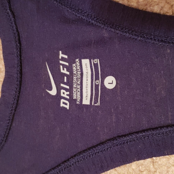 Nike Women's Tank - Picture 3 of 10